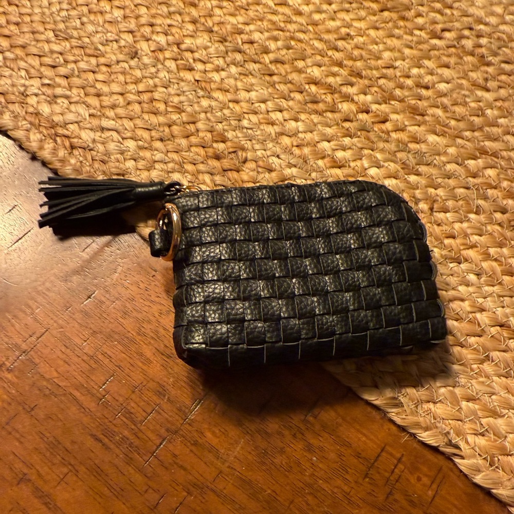 Pretty simply Woven Black Leather Coin Purse with Tassel